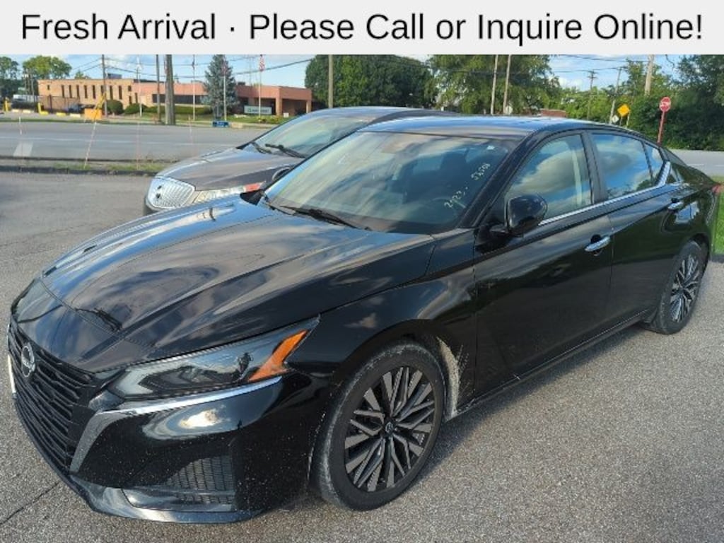 Used 2023 Nissan Altima 2.5 SV Sedan