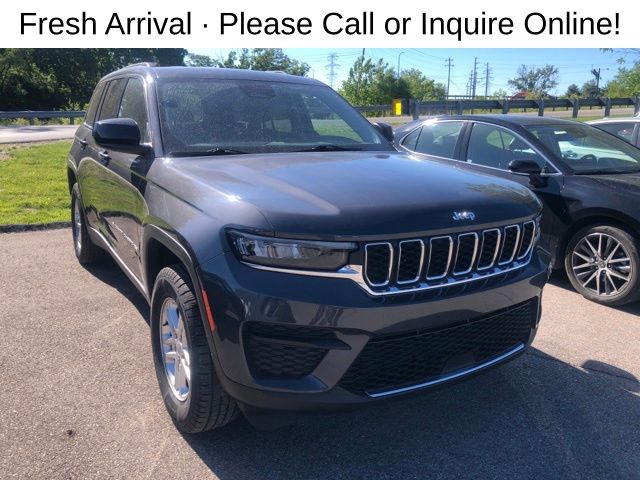 2023 Jeep Grand Cherokee Laredo 4x4's photo