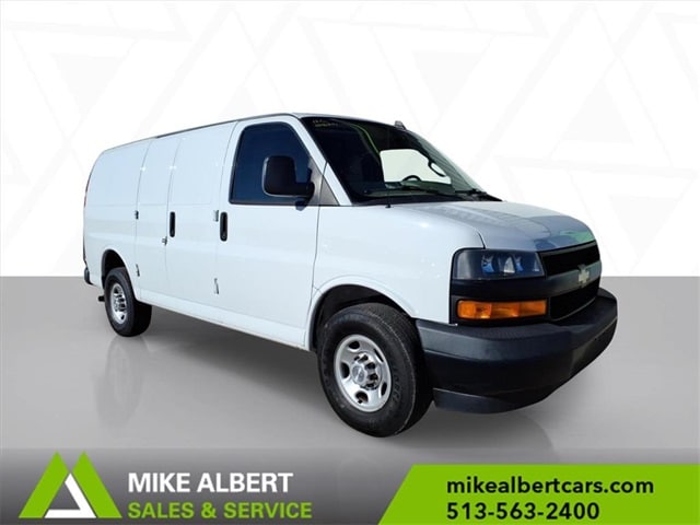 2019 Chevrolet Express Cargo Work Van's photo
