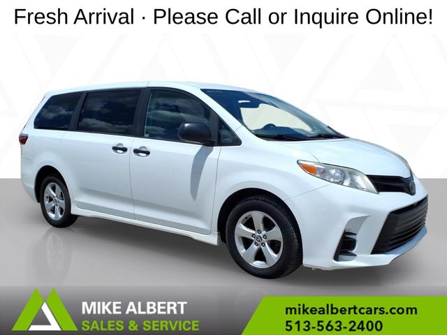 Super White 2020 Toyota Sienna Minivan Front-Wheel Drive 8-Speed Automatic
