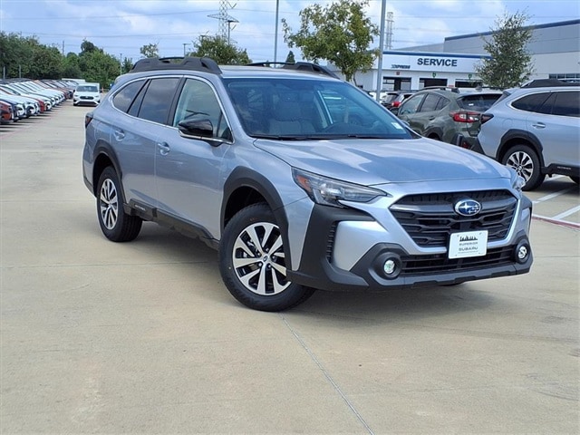 2025 Subaru Outback Premium's photo