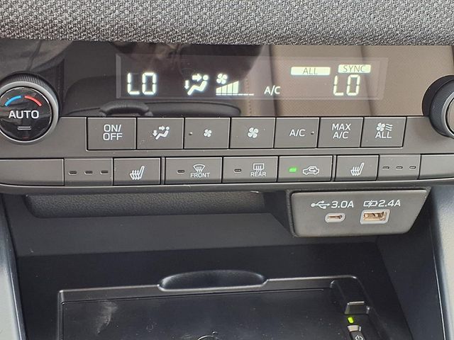 2026 Subaru Outback Limited - Photo 13