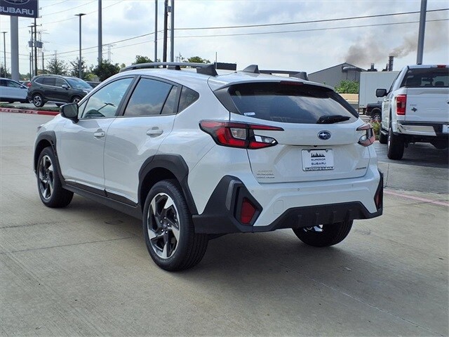 2025 Subaru Crosstrek Limited photo 3