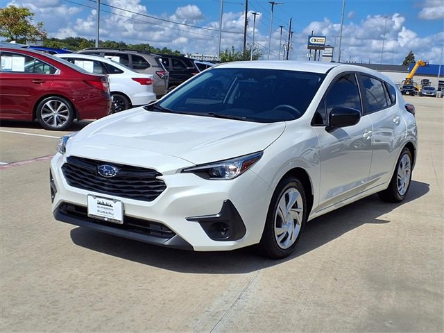 2025 Subaru Impreza Base photo 2