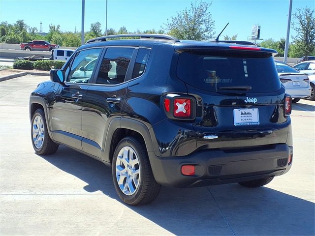 2015 Jeep Renegade Latitude North Edition photo 3