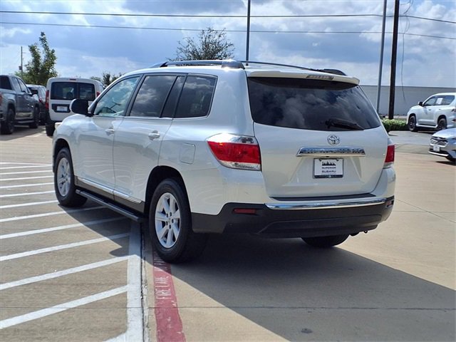 2013 Toyota Highlander Base Hybrid photo 3