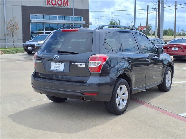 2015 Subaru Forester 2.5i Premium photo 4