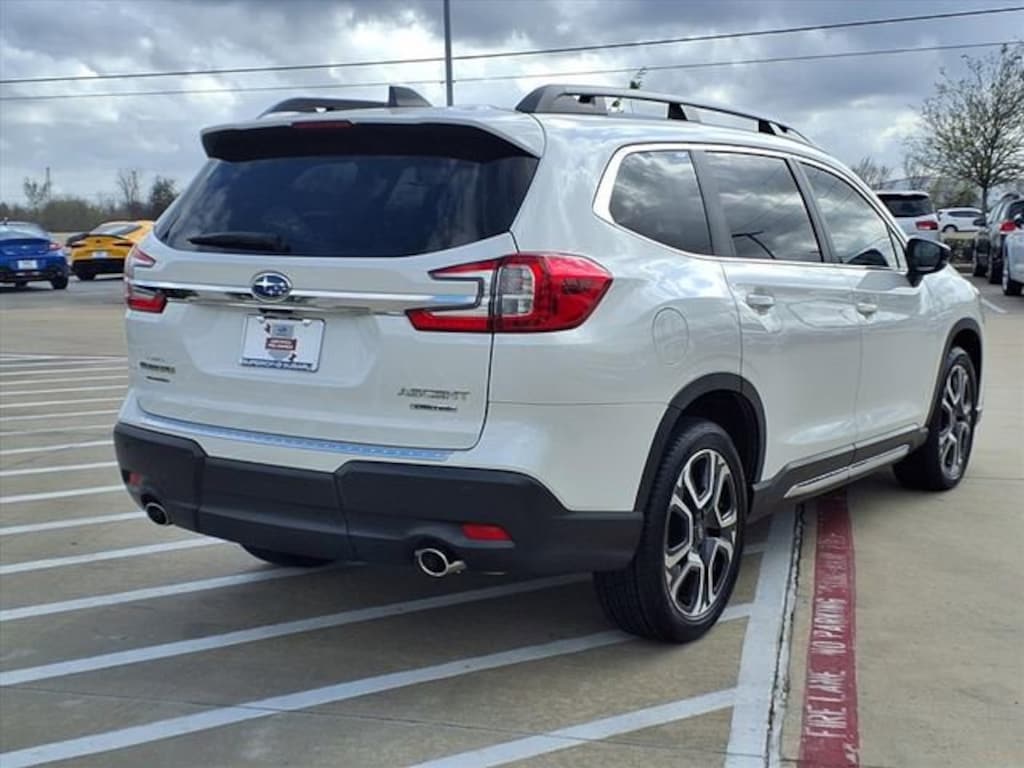 Certified 2024 Subaru Ascent Limited 8-Passenger SUV