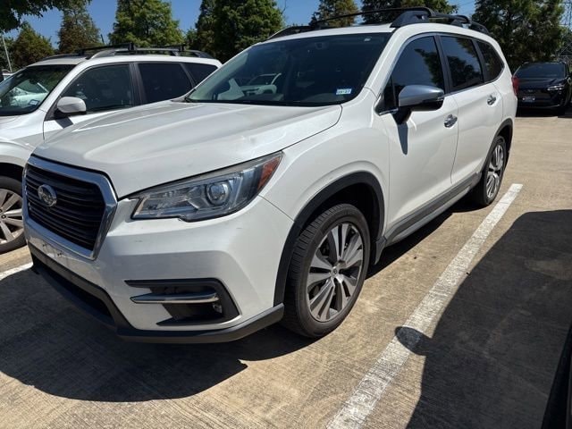 2022 Subaru Ascent Touring's photo