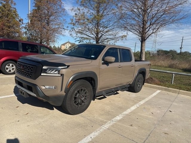 2023 Nissan Frontier PRO-X's photo