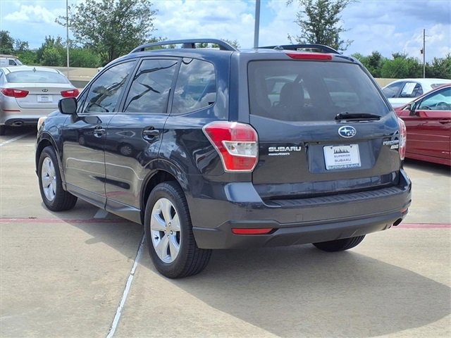 2015 Subaru Forester 2.5i Premium photo 3