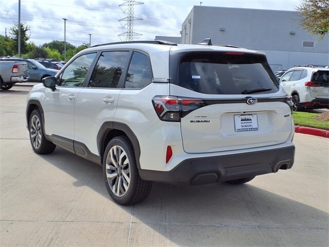 2025 Subaru Forester Touring photo 2