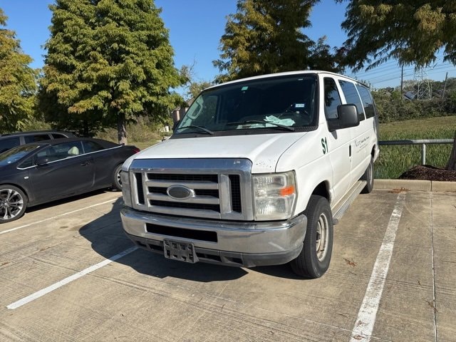2014 Ford E-Series Econoline Wagon XLT's photo