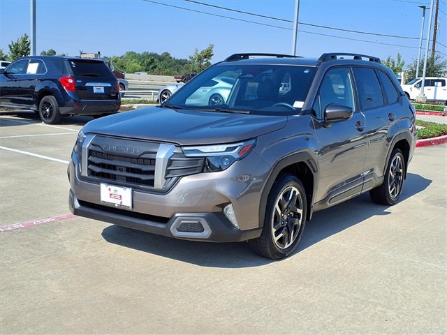 2025 Subaru Forester Limited photo 2