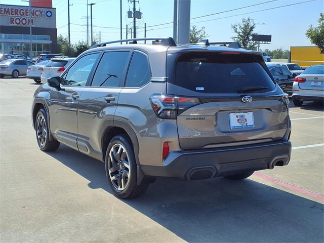 2025 Subaru Forester Limited photo 3