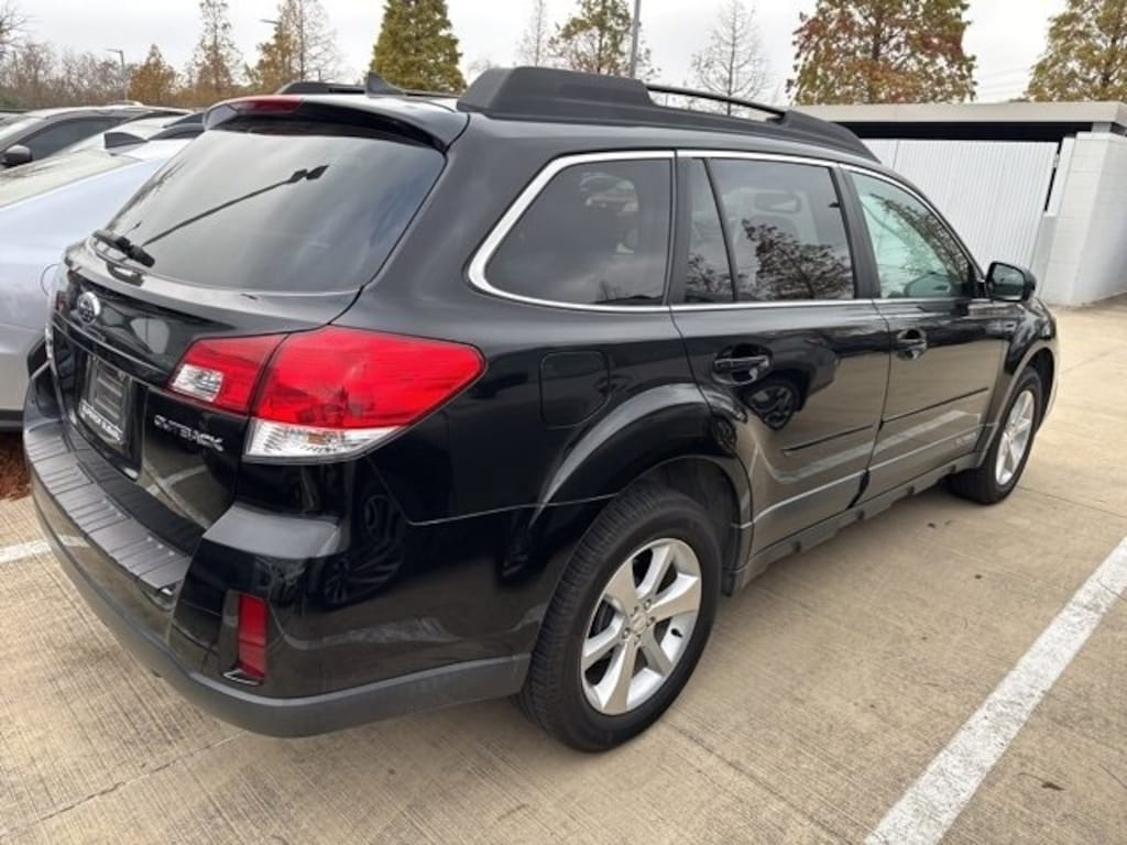 Used 2014 Subaru Outback 2.5i Limited (CVT) SUV