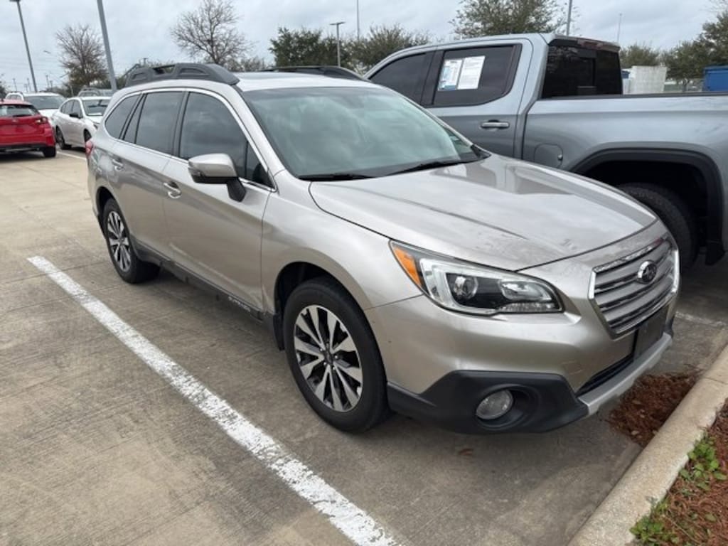 Used 2017 Subaru Outback 2.5i Limited with SUV