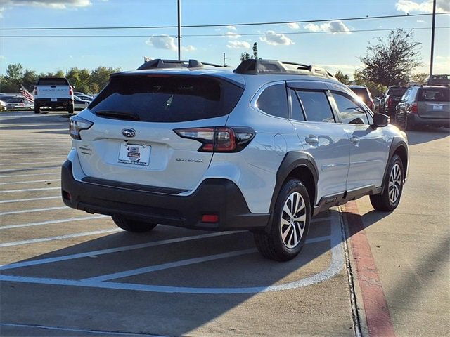 2025 Subaru Outback Premium photo 4