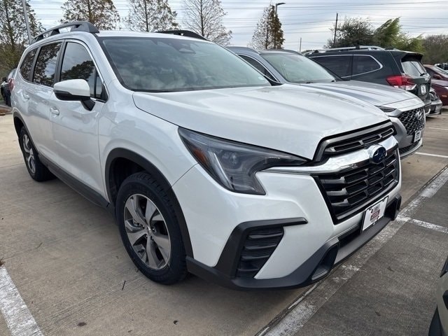 2023 Subaru Ascent Premium's photo