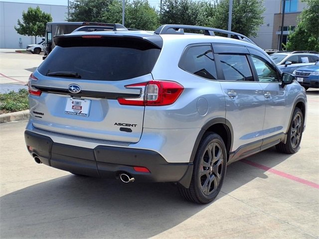 2025 Subaru Ascent Onyx Edition Touring photo 4