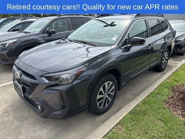 2025 Subaru Outback Premium's photo