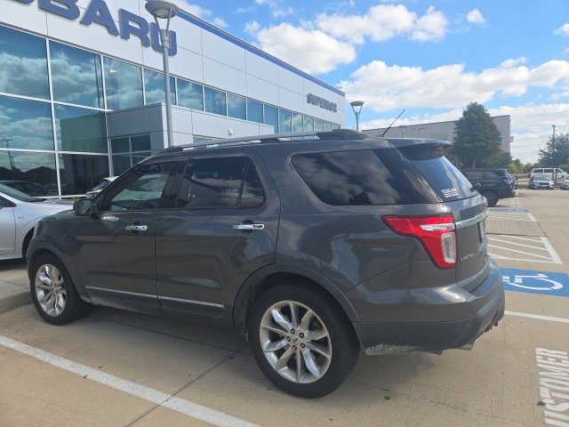 2015 Ford Explorer Limited photo 2