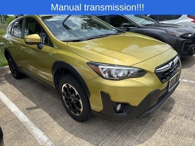 2022 Subaru Crosstrek Premium 6MT's photo