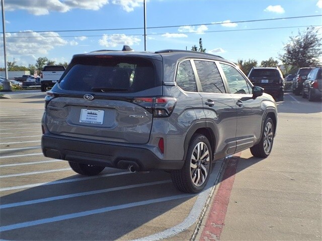 2026 Subaru Forester Touring photo 4