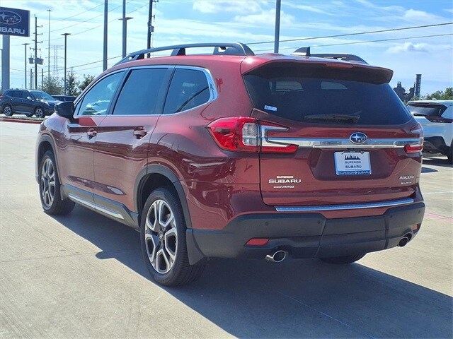 2025 Subaru Ascent Limited photo 3