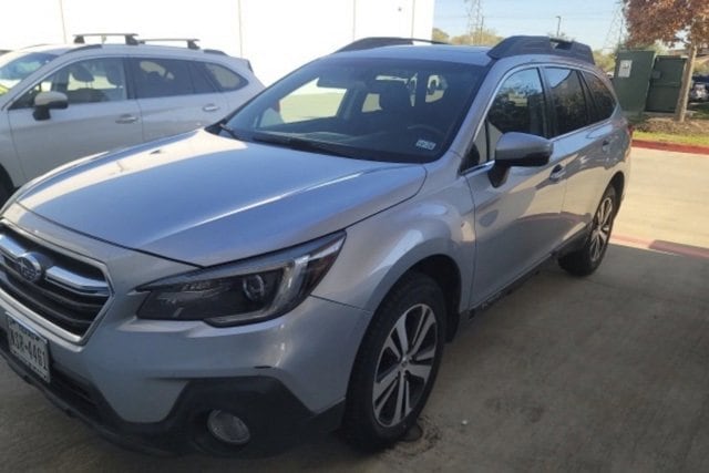 2019 Subaru Outback Limited's photo