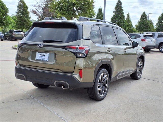 2025 Subaru Forester Limited photo 4