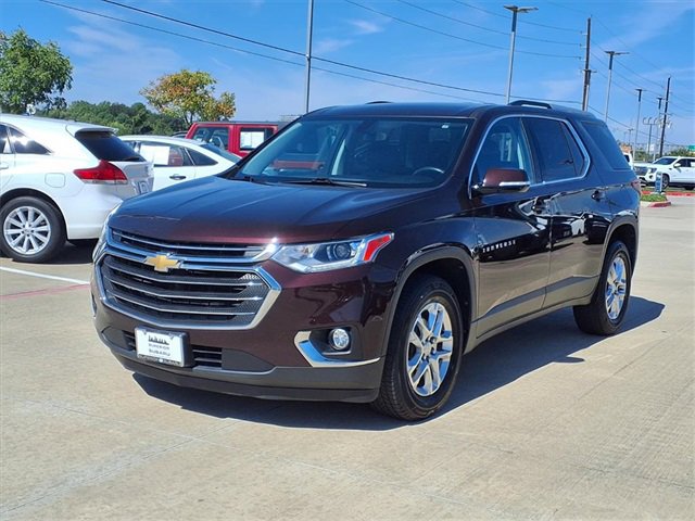 2018 Chevrolet Traverse Cloth 1LT photo 2