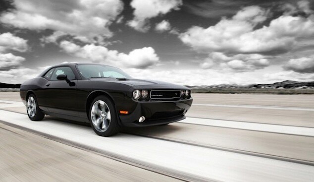 2014-challenger-models-rt-black-driving-front-640x370.jpg
