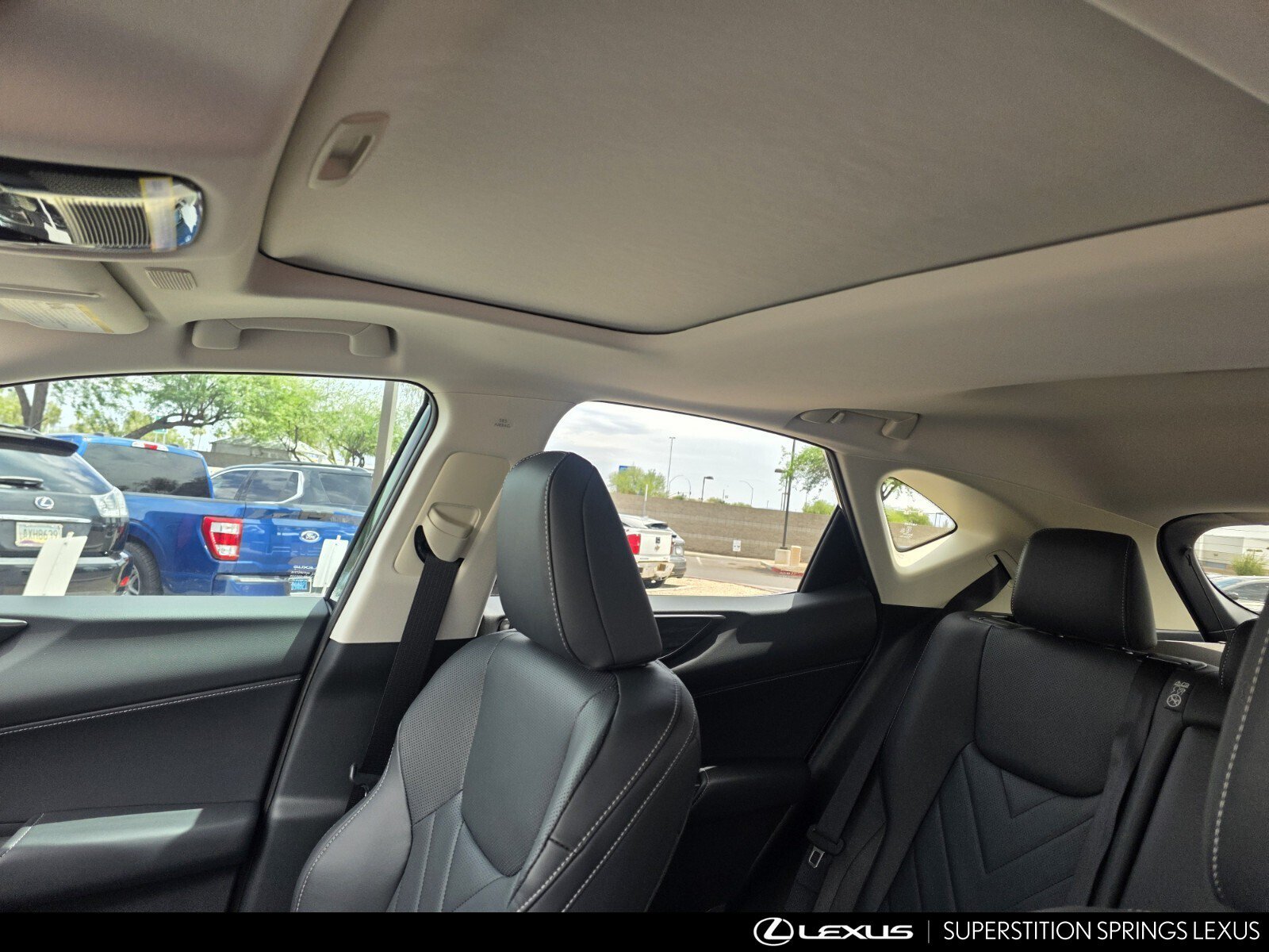 2026 Lexus NX 450h+ Premium - Photo 15