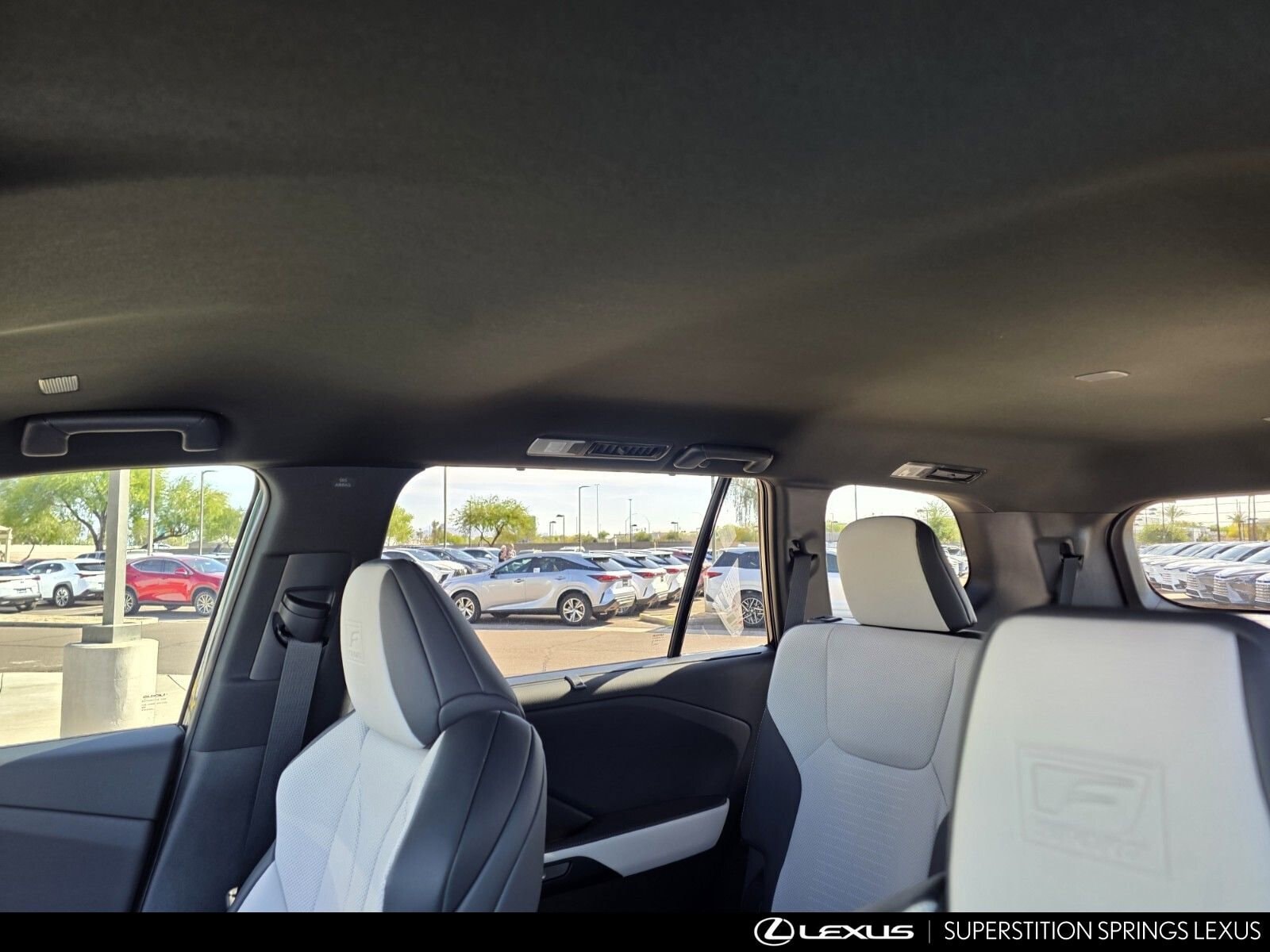 2026 Lexus TX 500h F-Sport Premium - Photo 14