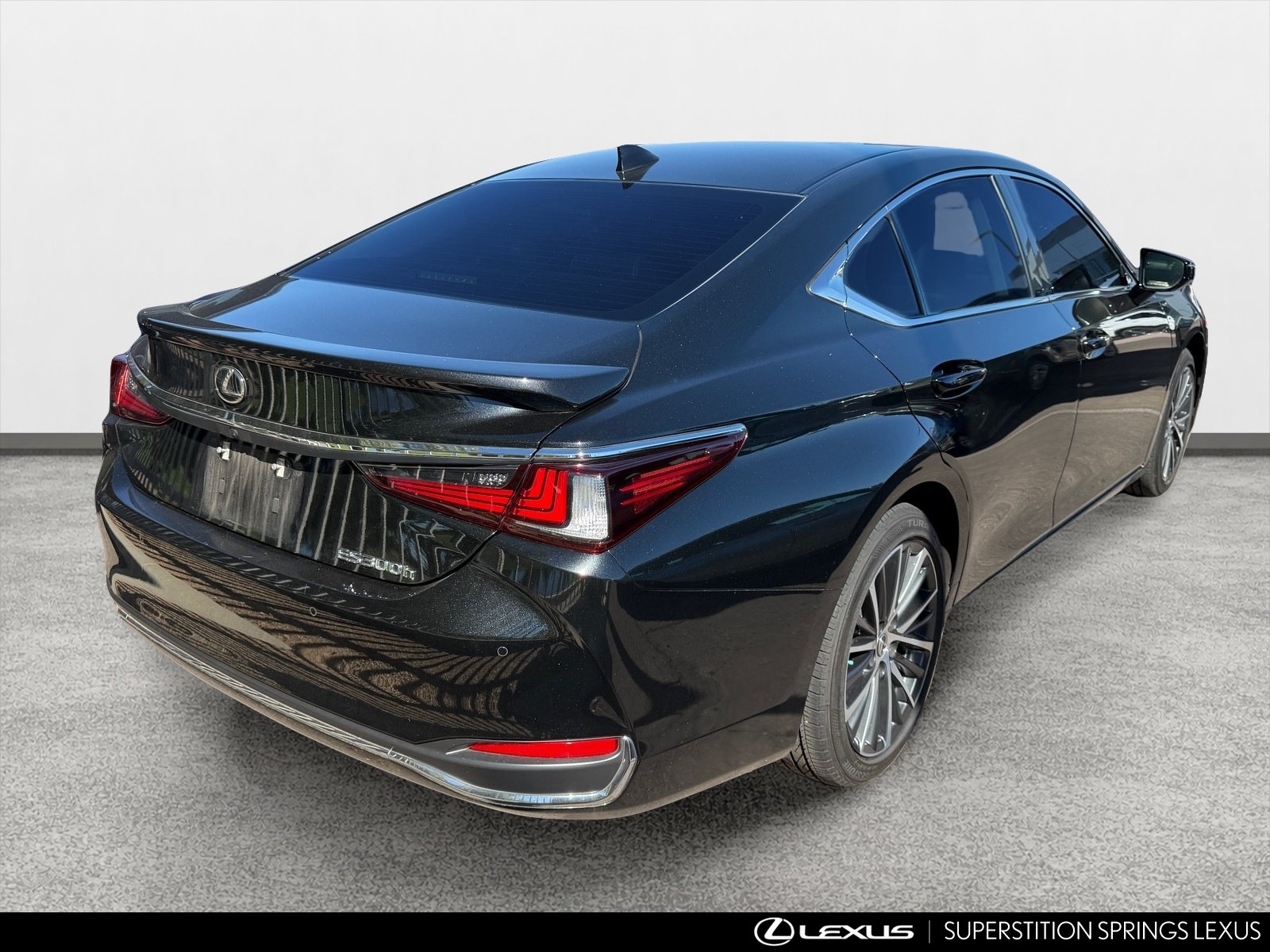 Used 2023 Lexus ES 300h Sedan