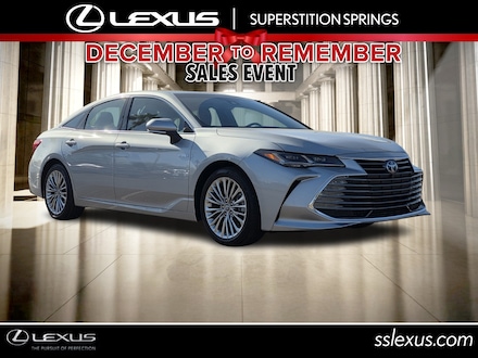 2019 Toyota Avalon Hybrid Limited Sedan