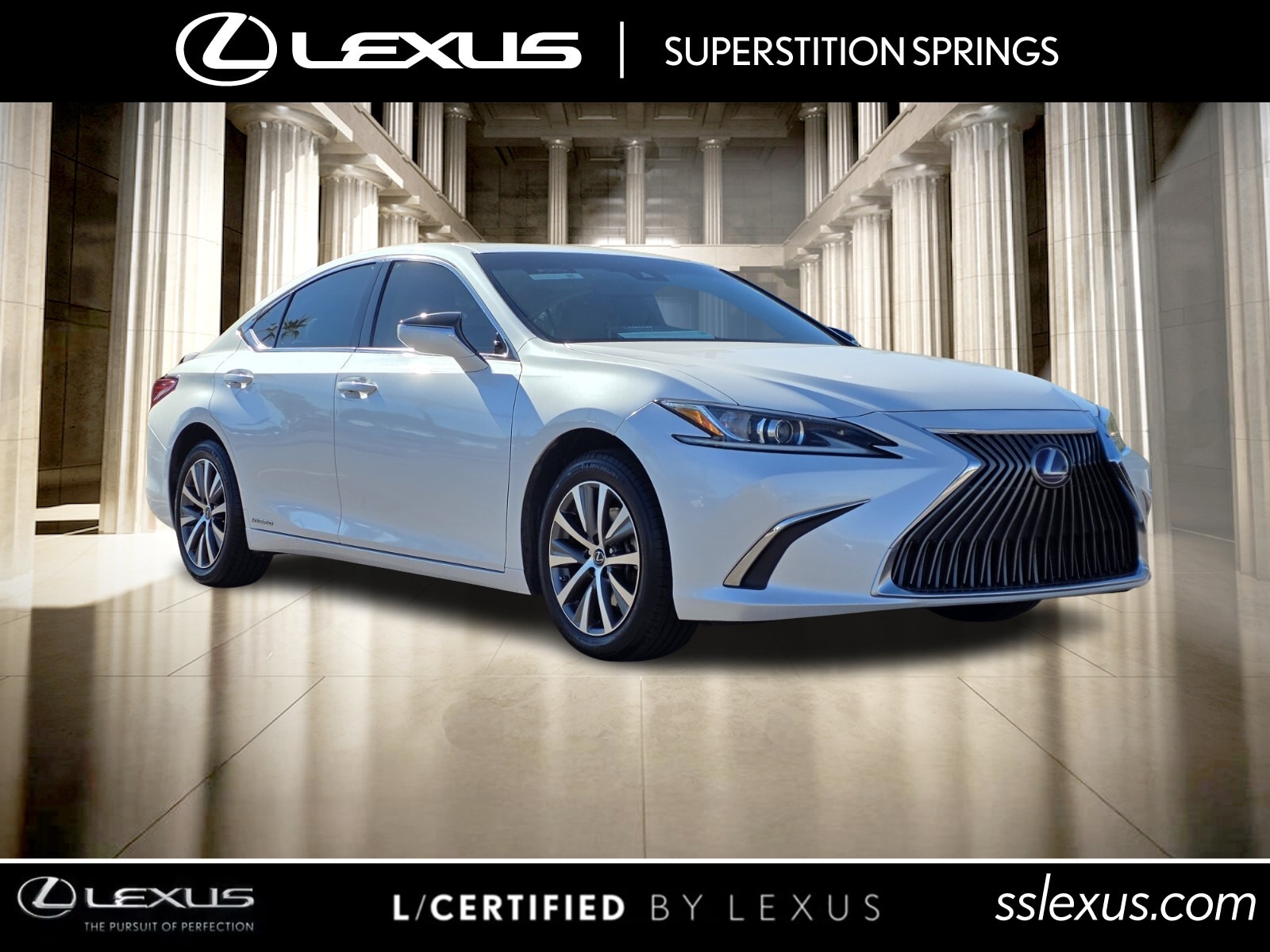 2019 Lexus ES Hybrid 300h's photo