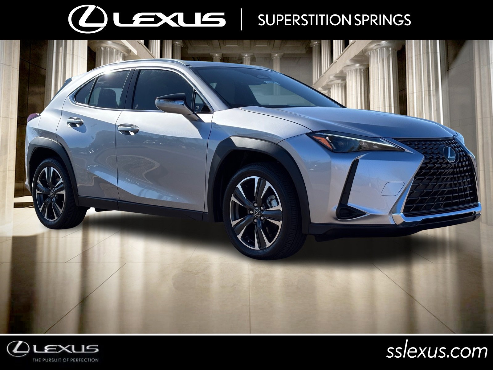 2025 Lexus UX Hybrid 300h's photo