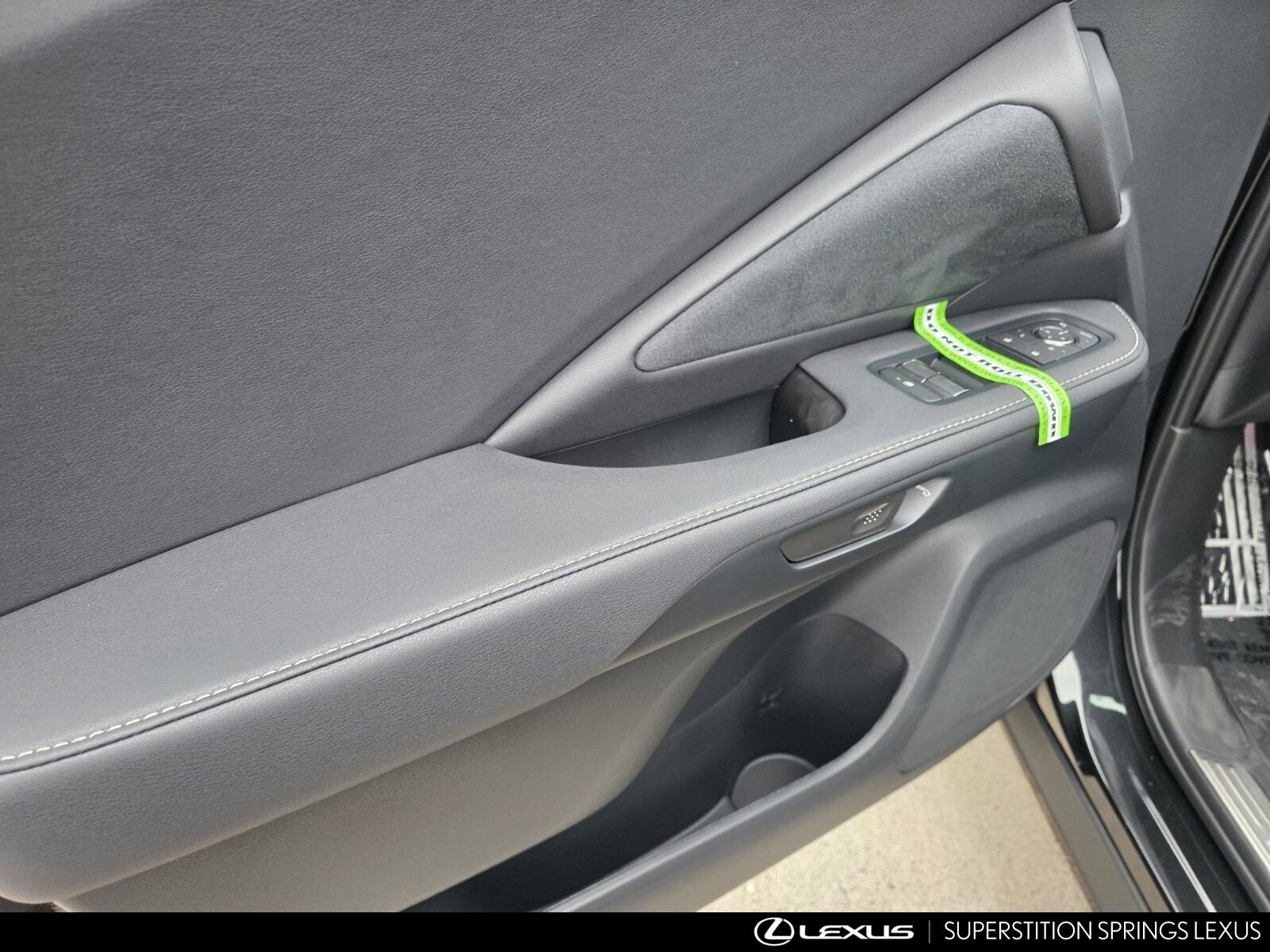 2026 Lexus TX 500h F-Sport Premium - Photo 11