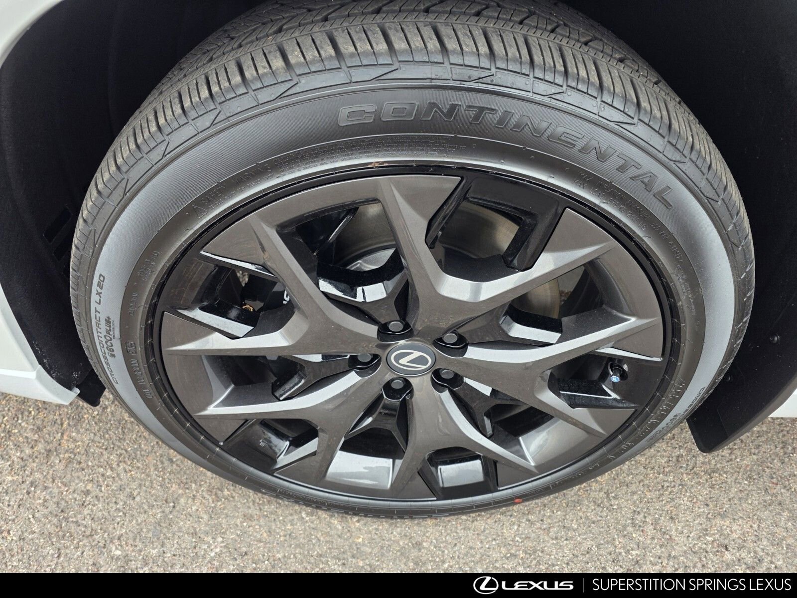 2026 Lexus TX 500h F-Sport Premium - Photo 10