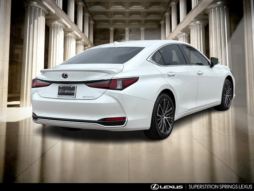New 2025 Lexus ES 300h  SEDAN