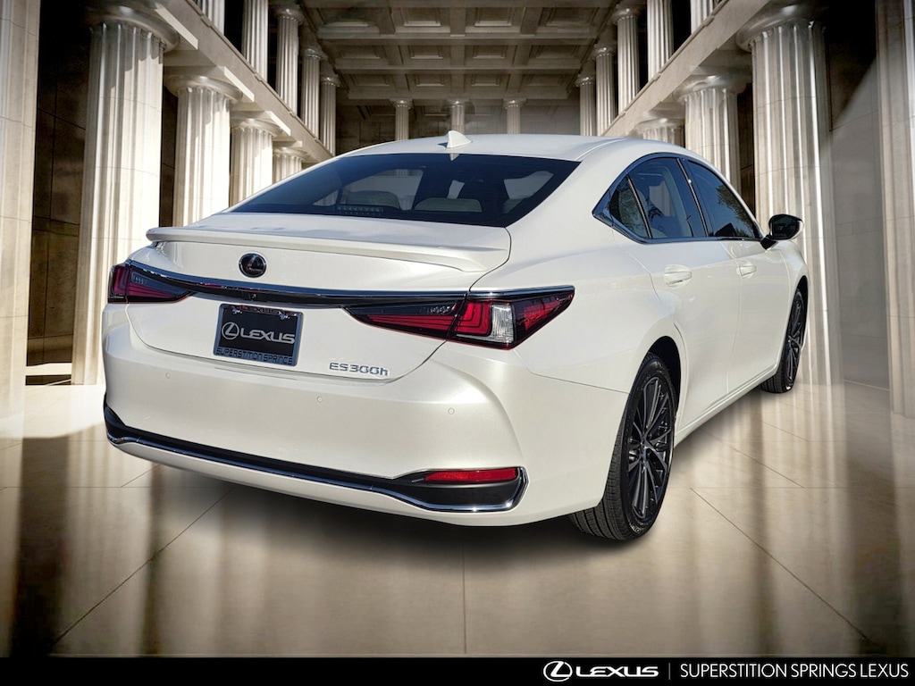 New 2025 Lexus ES 300h SEDAN