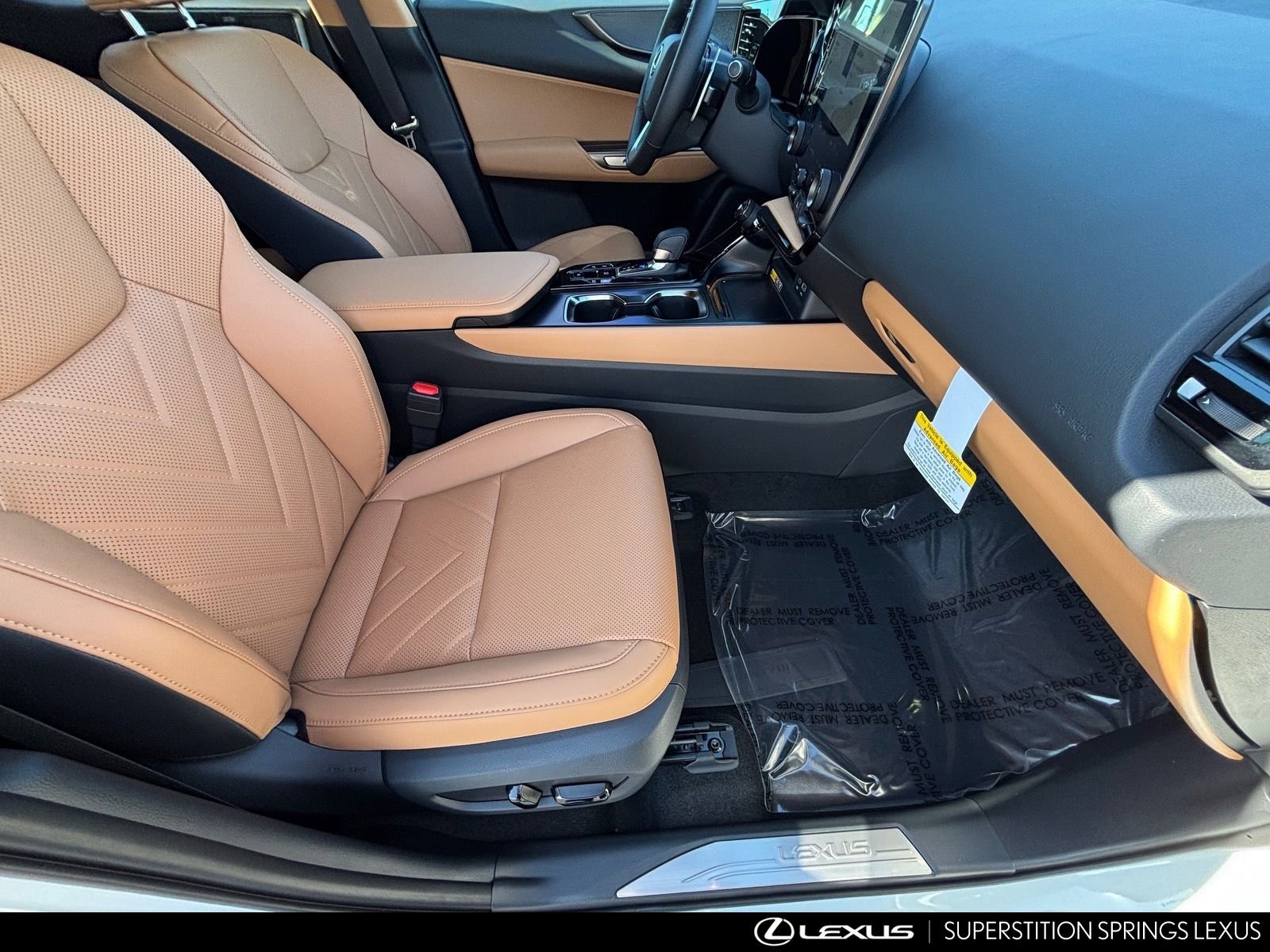 2026 Lexus NX 450h+ Luxury - Photo 11