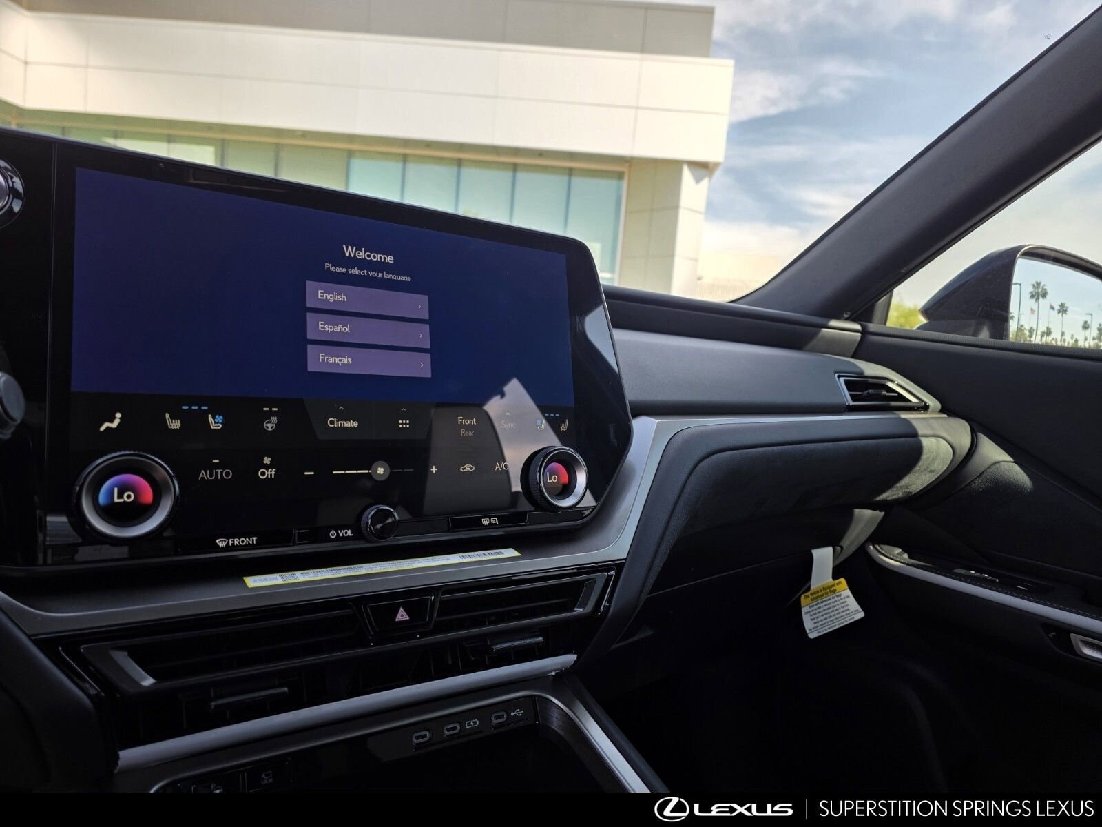 2026 Lexus TX 500h F-Sport Premium - Photo 17
