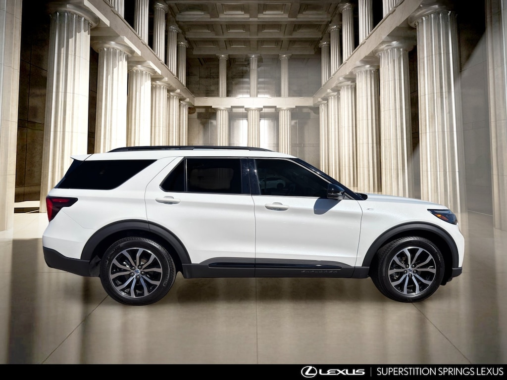 Used 2025 Ford Explorer ST-Line SUV