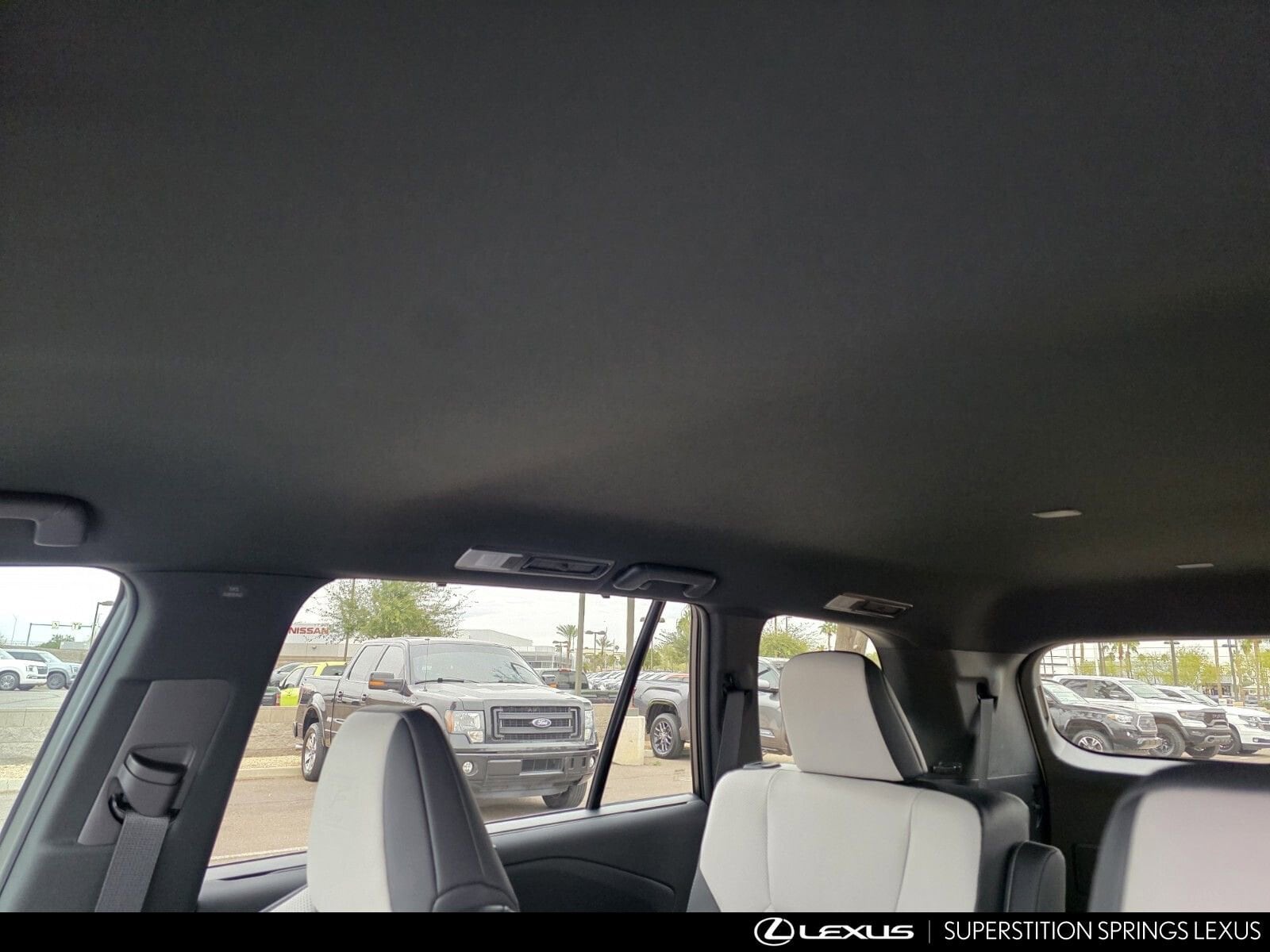 2026 Lexus TX 500h F-Sport Premium - Photo 15