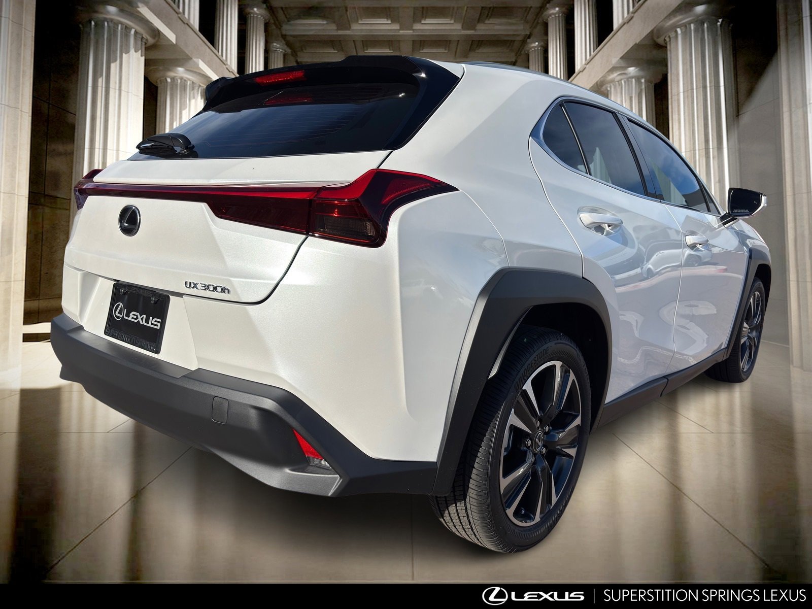 2025 Lexus UX photo 4