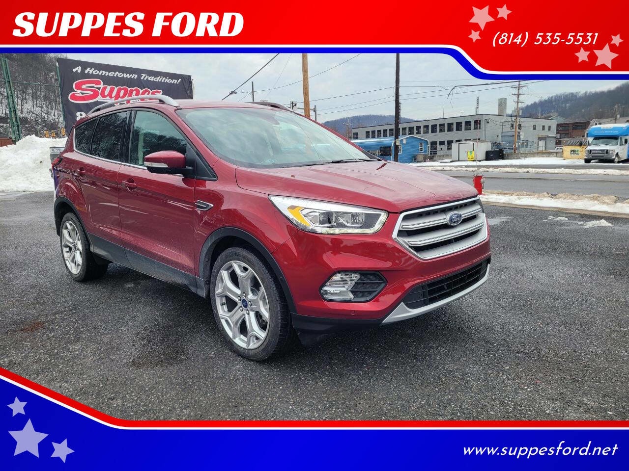 2019 Ford Escape Titanium's photo