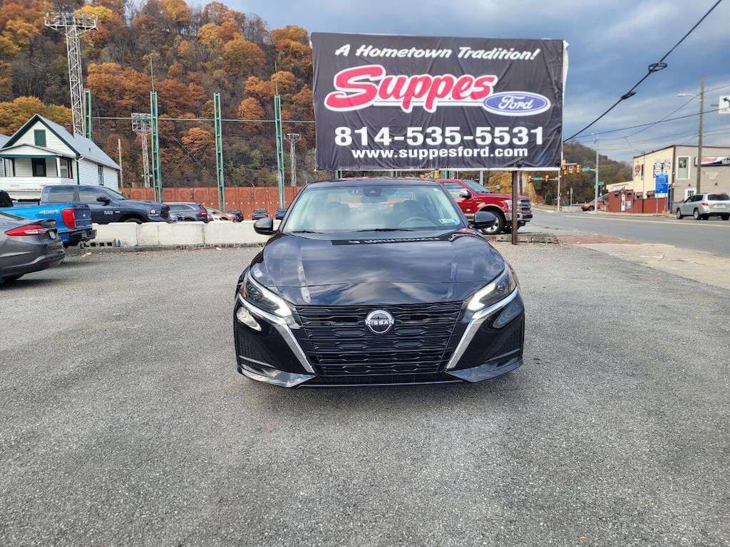 Used 2024 Nissan Altima 2.5 SV Sedan